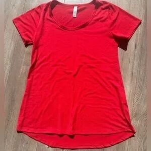 Women's Red Scoop Neck T-Shirt